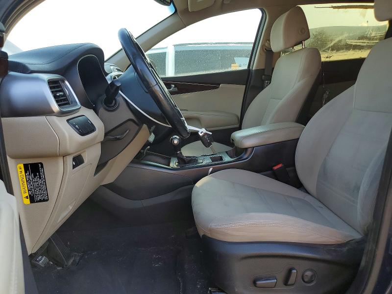 69261986 :رقم المزاد ، 5XYPG4A33HG265589 vin ، 2017 Kia Sorento مزاد بيع