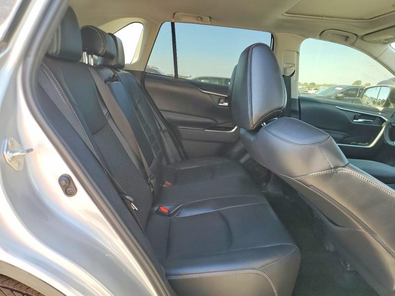 2019 Toyota Rav4 მანქანა იყიდება აუქციონზე, vin: 2T3C1RFV8KC011880, აუქციონის ნომერი: 70928726