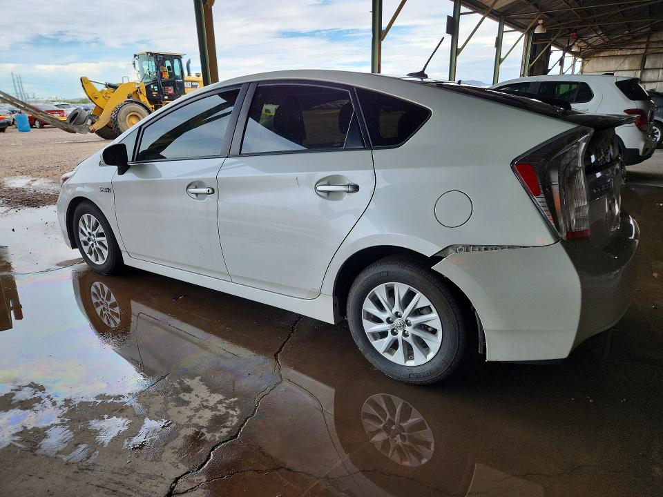 69982966 :رقم المزاد ، JTDKN3DP0F3067188 vin ، 2015 Toyota Prius Plug-in Hybrid مزاد بيع