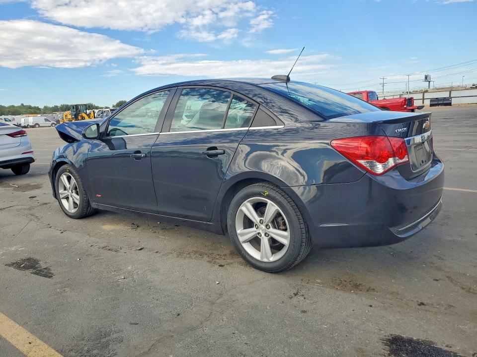 68664306 :رقم المزاد ، 1G1PE5SB3F7167277 vin ، 2015 Chevrolet Cruze مزاد بيع