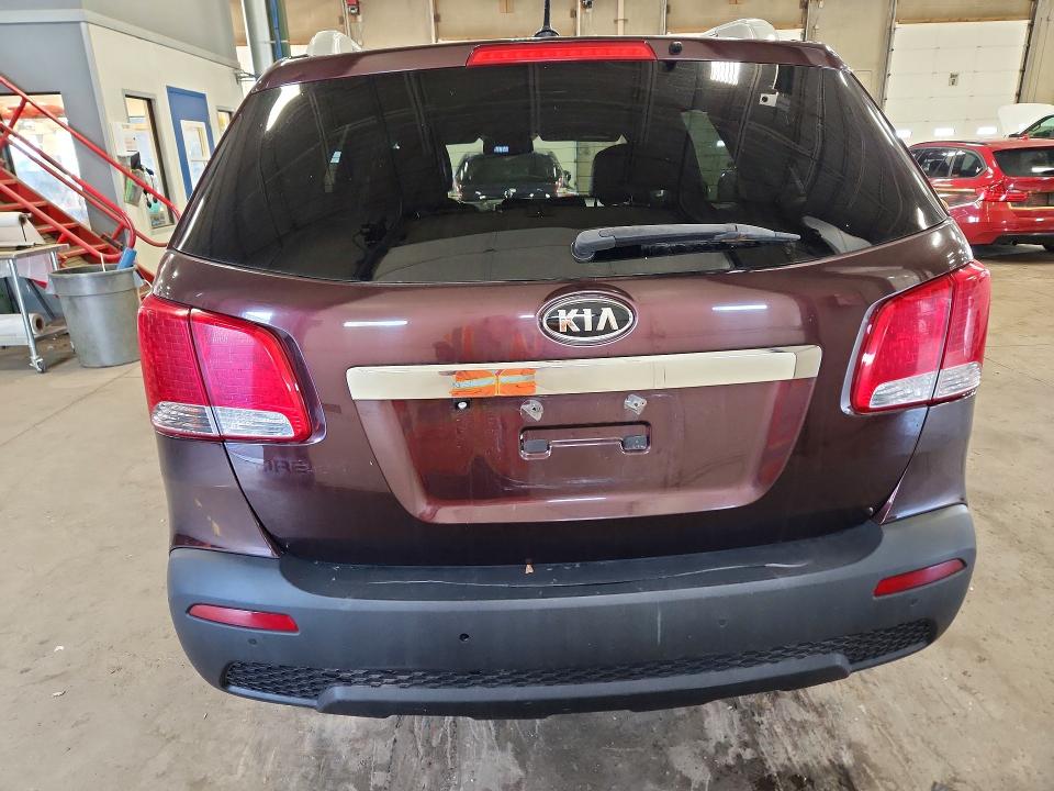Продажа на аукционе авто 2011 Kia Sorento, vin: 5XYKT3A12BG067611, номер лота: 70946026