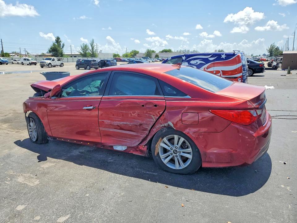 68931886 :رقم المزاد ، 5NPEB4AC4EH908008 vin ، 2014 Hyundai Sonata مزاد بيع