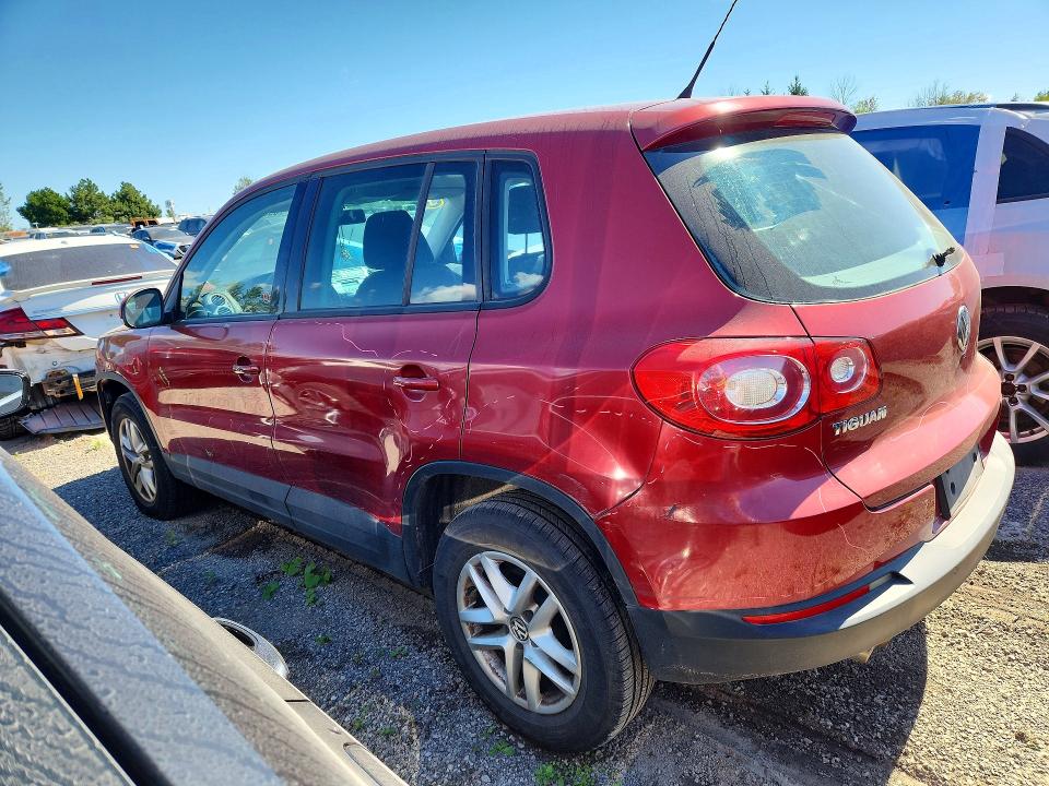 69699166 :رقم المزاد ، WVGAV7AX2AW002482 vin ، 2010 Volkswagen Tiguan مزاد بيع