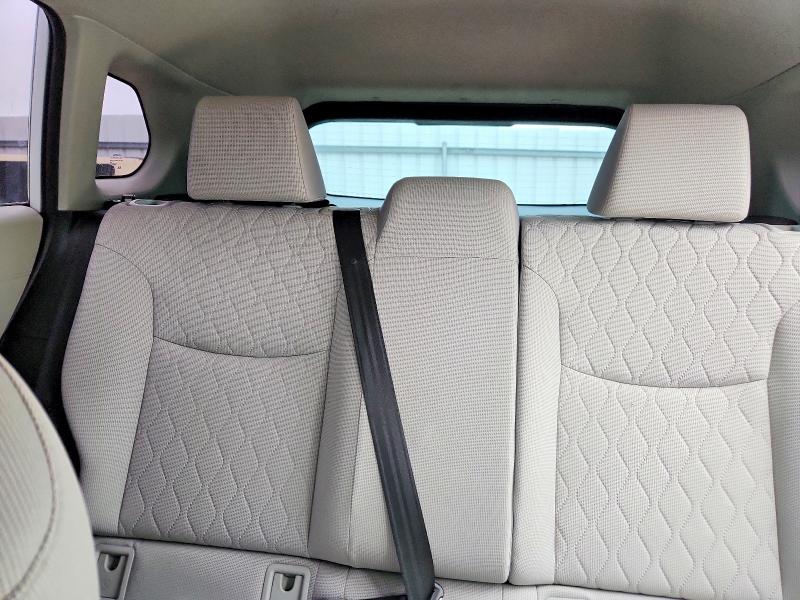 Продаж на аукціоні авто 2022 Toyota Corolla Cross, vin: 7MUAAAAG7NV010795, номер лоту: 67202046