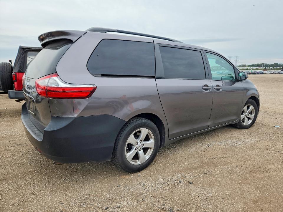Продажа на аукционе авто 2015 Toyota Sienna, vin: 5TDKK3DC7FS609570, номер лота: 68630206