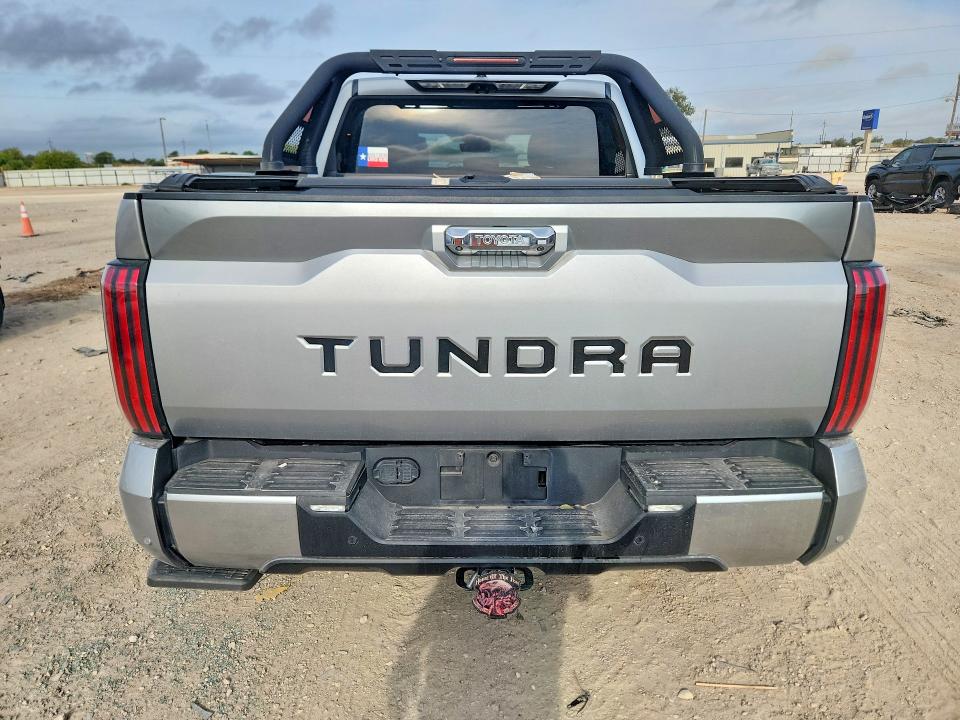 Продажа на аукционе авто 2022 Toyota Tundra, vin: 5TFJA5AB1NX001400, номер лота: 71108876