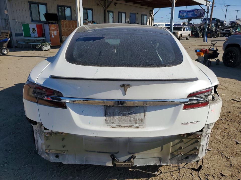 2020 Tesla Model S მანქანა იყიდება აუქციონზე, vin: 5YJSA1E43LF364975, აუქციონის ნომერი: 70090946