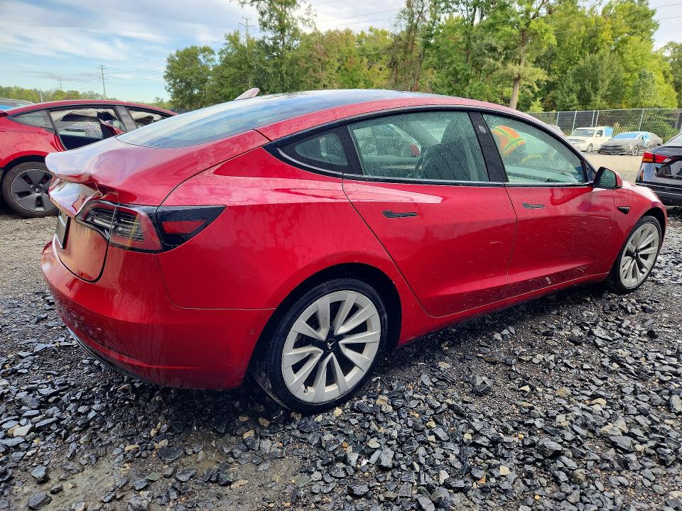 2022 Tesla Model 3 მანქანა იყიდება აუქციონზე, vin: 5YJ3E1EAXNF188301, აუქციონის ნომერი: 70298726