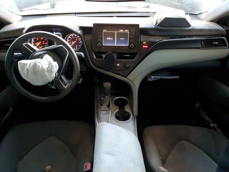 70719736 :رقم المزاد ، 4T1C11AK1NU648376 vin ، 2022 Toyota Camry مزاد بيع