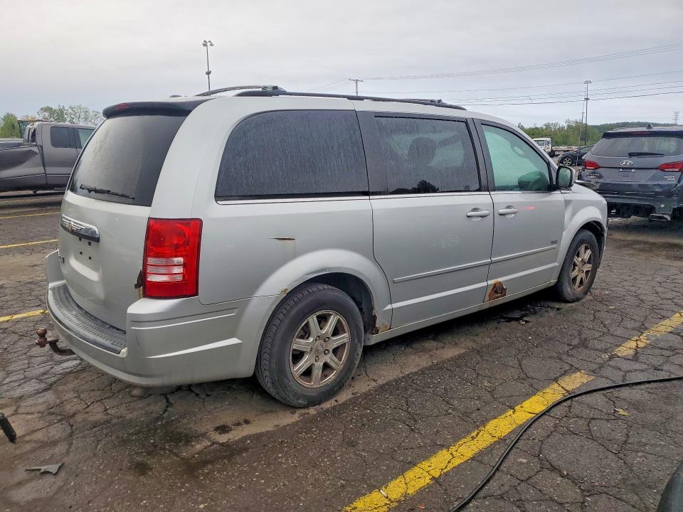 Продажа на аукционе авто 2008 Chrysler Town & Country, vin: 2A8HR54P88R834914, номер лота: 69017616