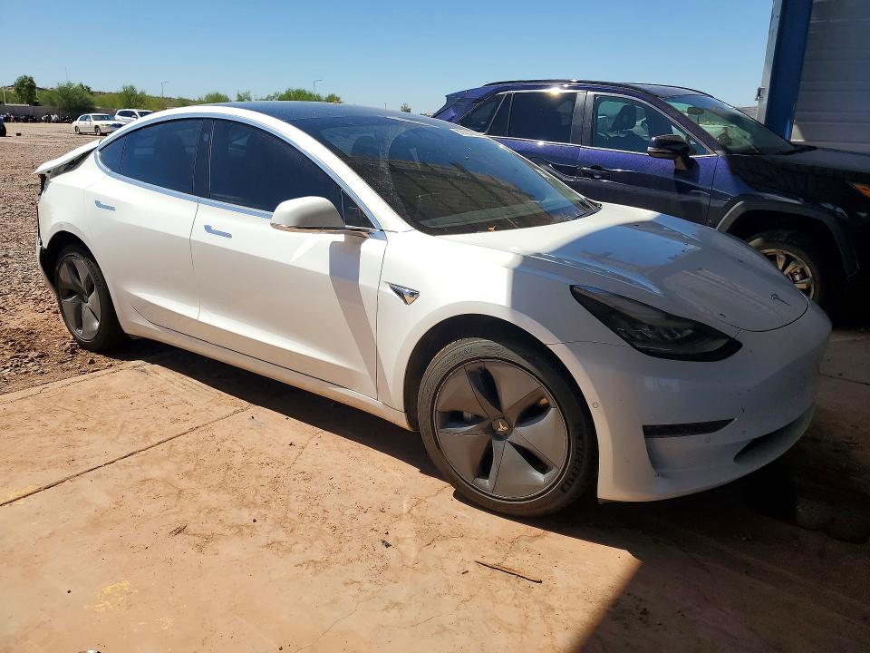 2020 Tesla Model 3 მანქანა იყიდება აუქციონზე, vin: 5YJ3E1EBXLF647753, აუქციონის ნომერი: 68087226