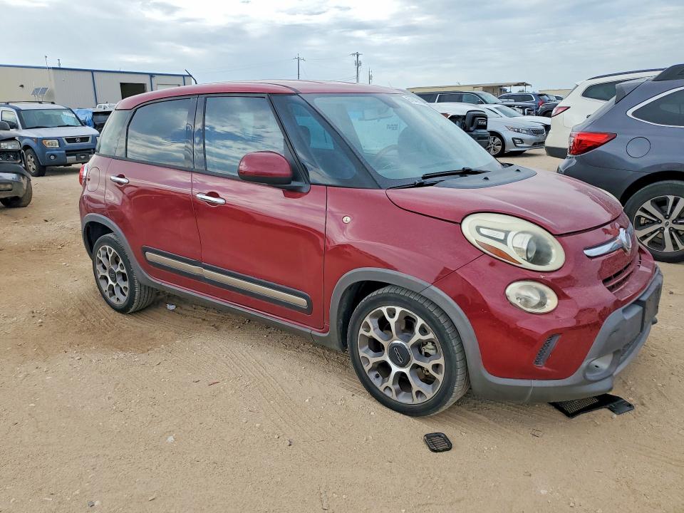 67843916 :رقم المزاد ، ZFBCFADH5FZ030376 vin ، 2015 Fiat 500l مزاد بيع