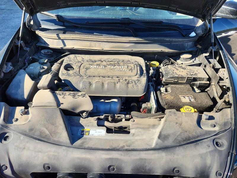 68423576 :رقم المزاد ، 1C4PJMDB3JD522596 vin ، 2018 Jeep Cherokee مزاد بيع
