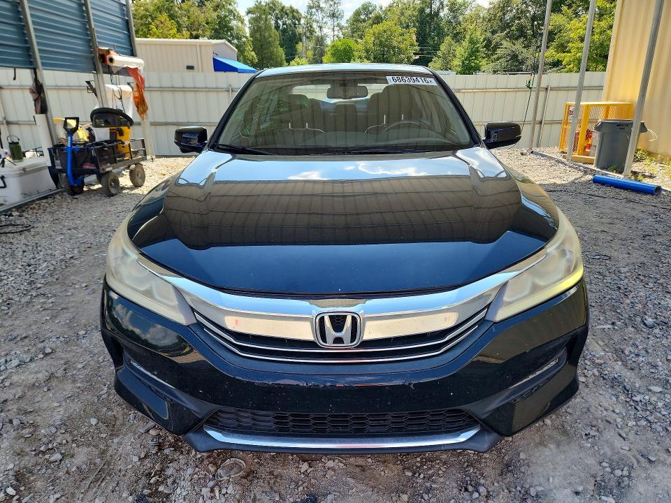 Продажа на аукционе авто 2017 Honda Accord, vin: 1HGCR2F86HA040067, номер лота: 68639416
