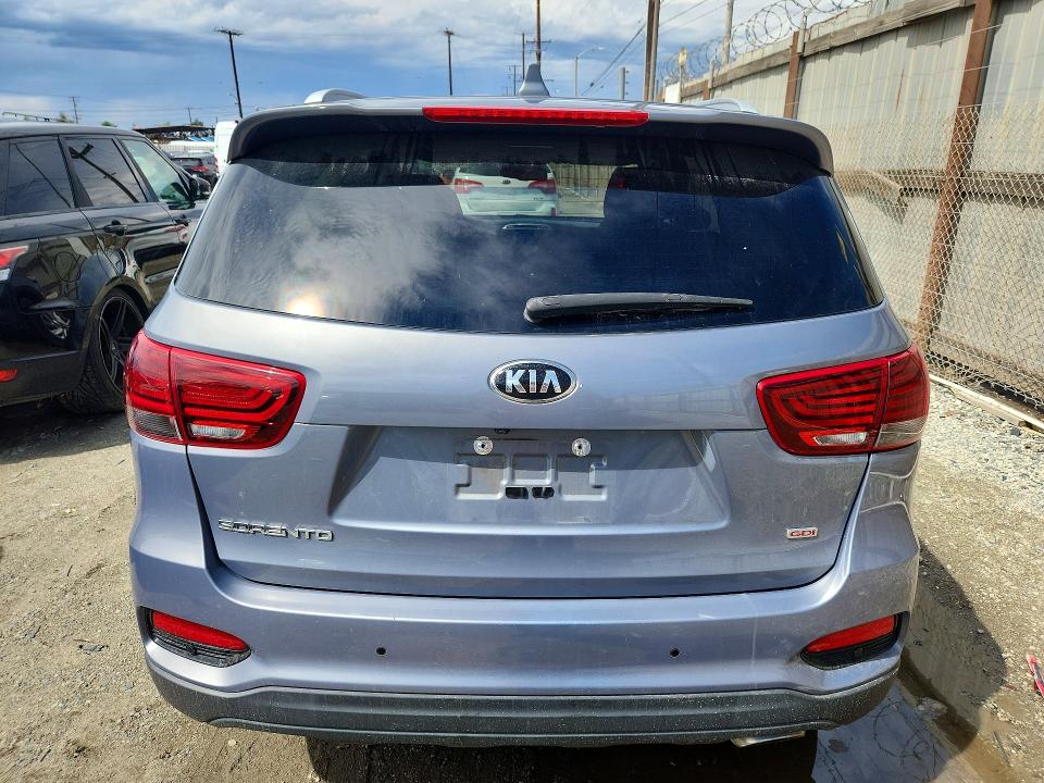 67894936 :رقم المزاد ، 5XYPG4A34KG601127 vin ، 2019 Kia Sorento مزاد بيع