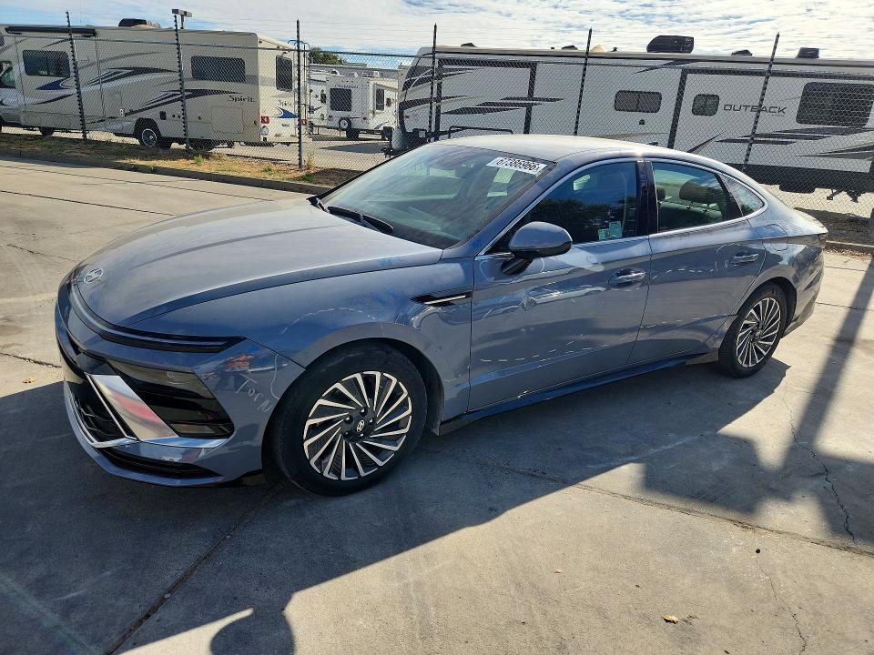 2025 Hyundai Sonata Hybrid მანქანა იყიდება აუქციონზე, vin: KMHL34JJ9SA117328, აუქციონის ნომერი: 67386966