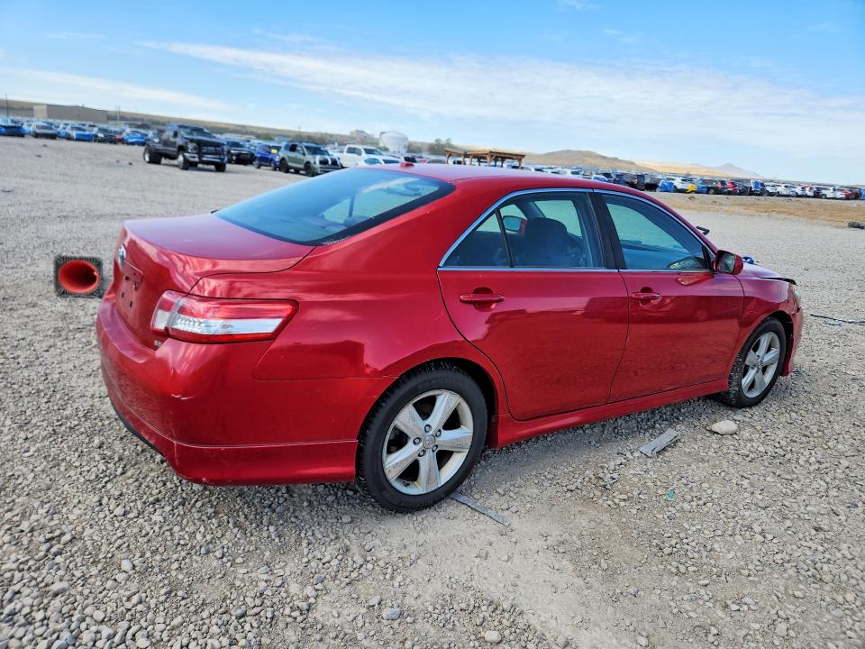 2010 Toyota Camry მანქანა იყიდება აუქციონზე, vin: 4T1BF3EK0AU069120, აუქციონის ნომერი: 70646806