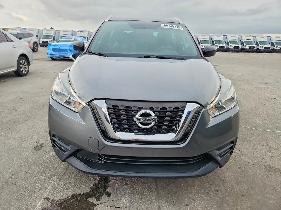 Продаж на аукціоні авто 2019 Nissan Kicks, vin: 3N1CP5CUXKL536211, номер лоту: 69749176