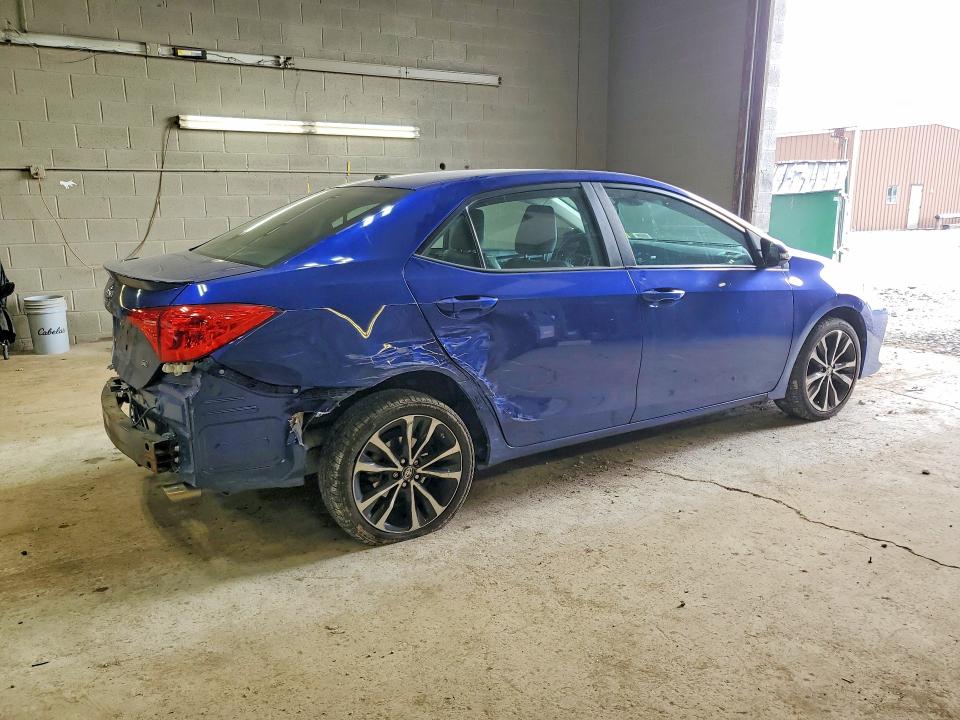 2018 Toyota Corolla მანქანა იყიდება აუქციონზე, vin: 2T1BURHE4JC077804, აუქციონის ნომერი: 69809036