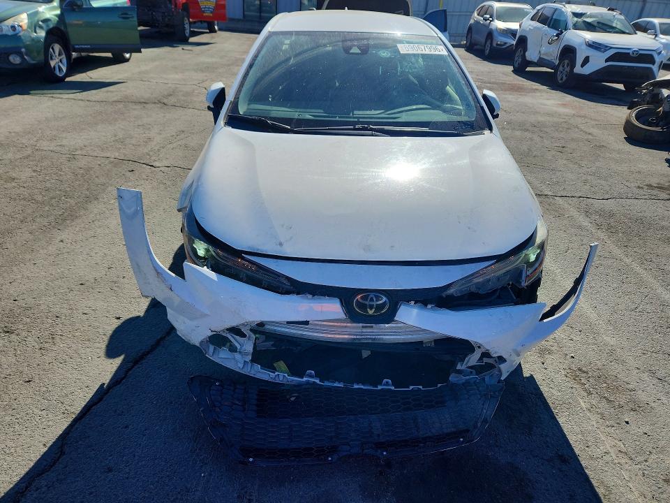 69067996 :رقم المزاد ، JTDEPMAE5MJ168591 vin ، 2021 Toyota Corolla مزاد بيع