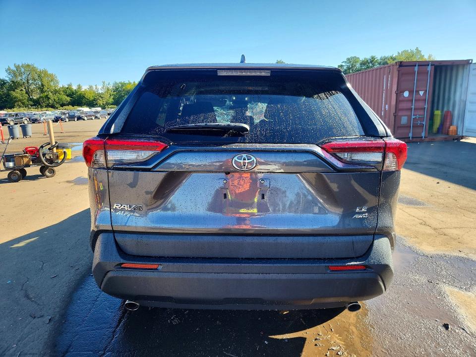 Продаж на аукціоні авто 2022 Toyota Rav4, vin: 2T3F1RFV0NC285642, номер лоту: 68747416