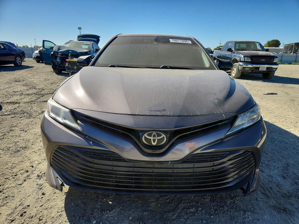 Продаж на аукціоні авто 2020 Toyota Camry, vin: 4T1C11AKXLU331600, номер лоту: 70677096