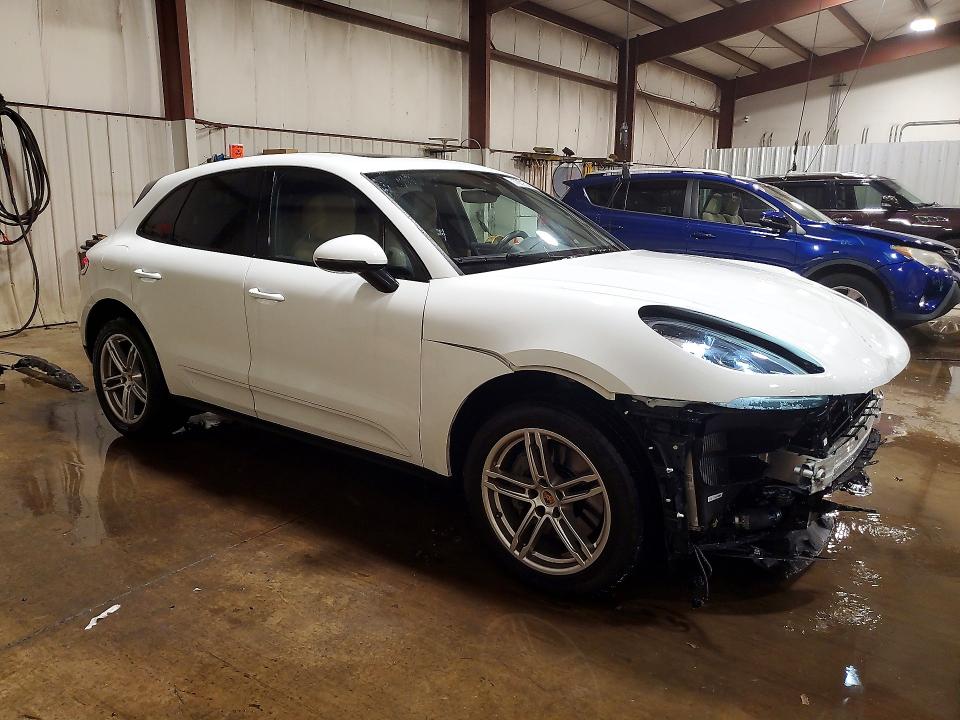 Продажа на аукционе авто 2021 Porsche Macan, vin: WP1AB2A55MLB35921, номер лота: 70315256