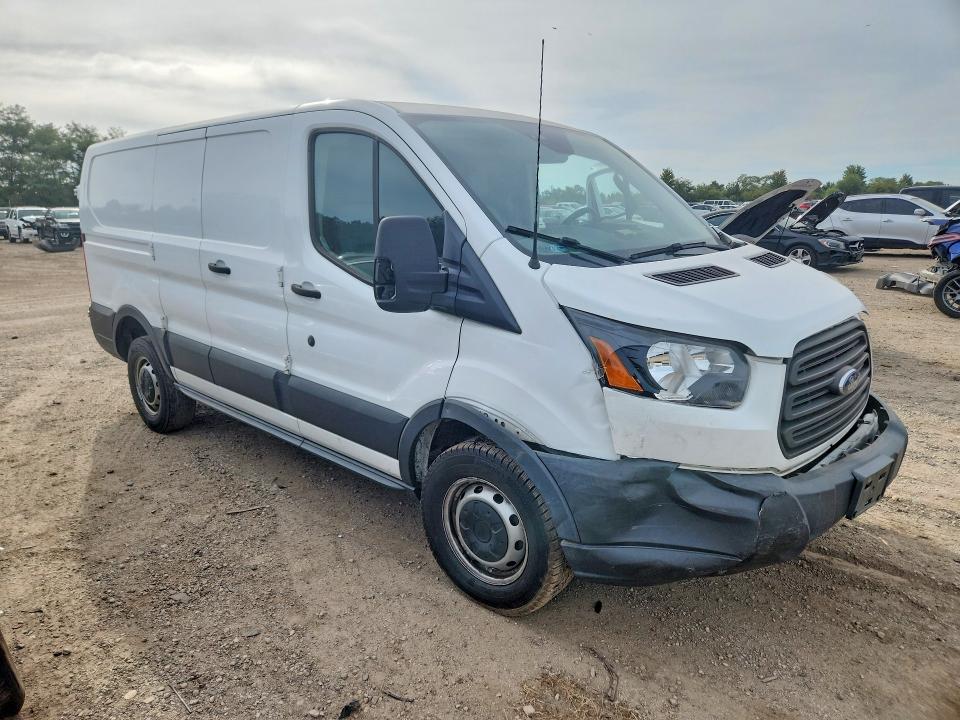 2017 Ford Transit მანქანა იყიდება აუქციონზე, vin: 1FTYR1ZM4HKB15043, აუქციონის ნომერი: 68045486