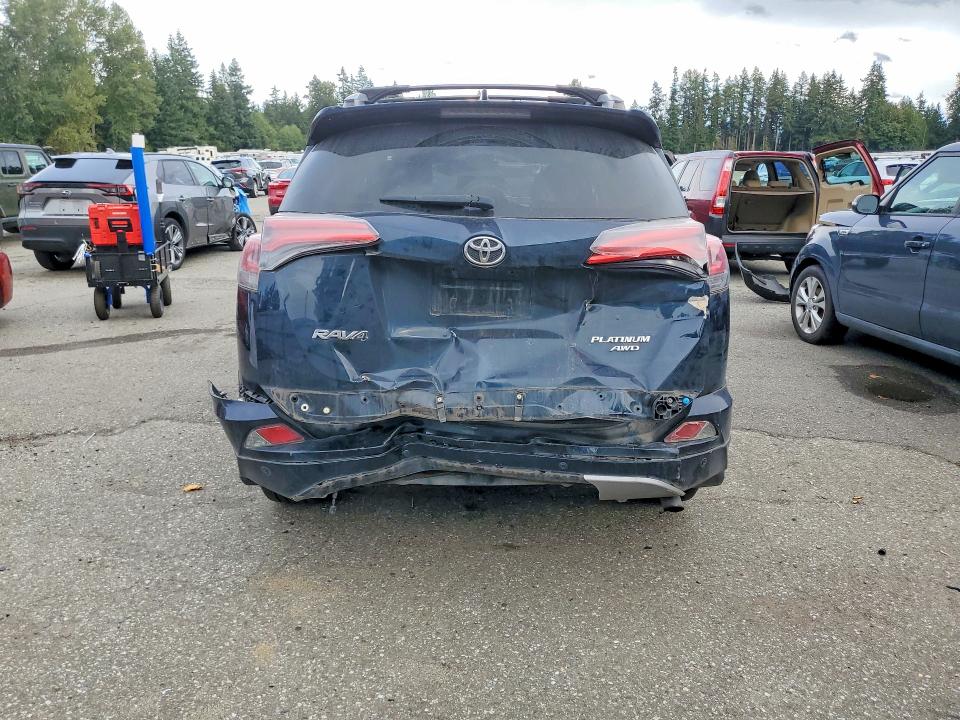 Продажа на аукционе авто 2017 Toyota Rav4, vin: 2T3DFREV3HW673963, номер лота: 67175746