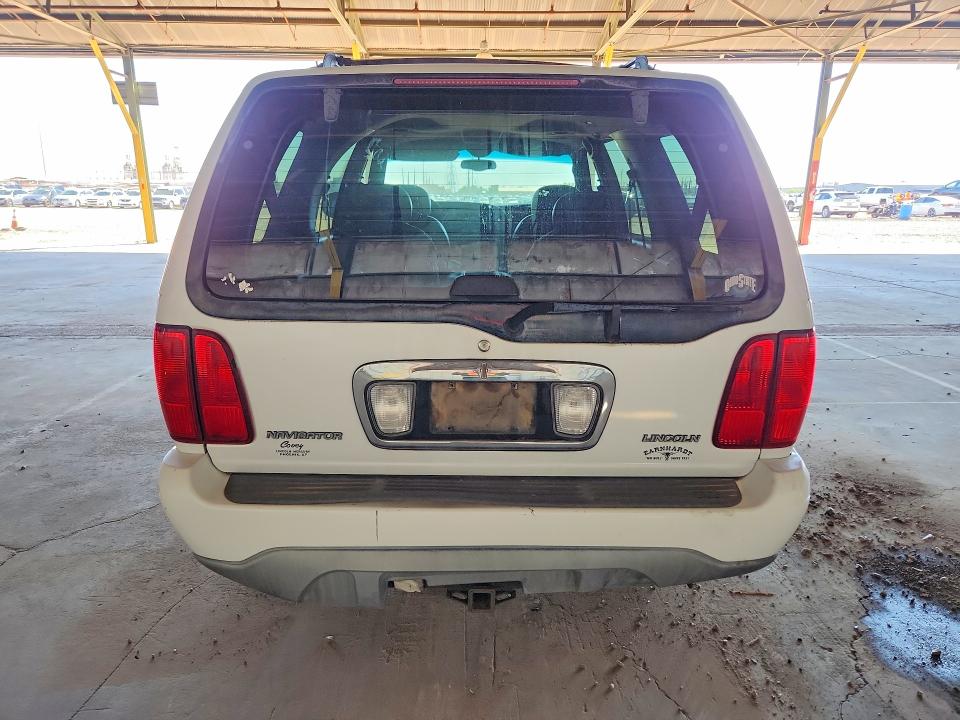 69773196 :رقم المزاد ، 5LMRU27L1WLJ50979 vin ، 1998 Lincoln Navigator مزاد بيع