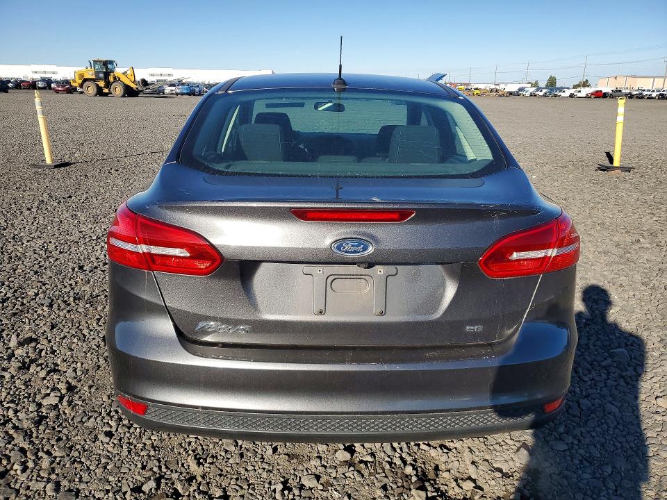 70649126 :رقم المزاد ، 1FADP3F29JL323198 vin ، 2018 Ford Focus مزاد بيع