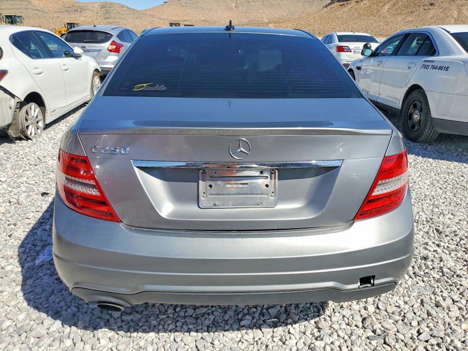 2014 Mercedes-benz C მანქანა იყიდება აუქციონზე, vin: WDDGF4HB0EA968035, აუქციონის ნომერი: 68347266