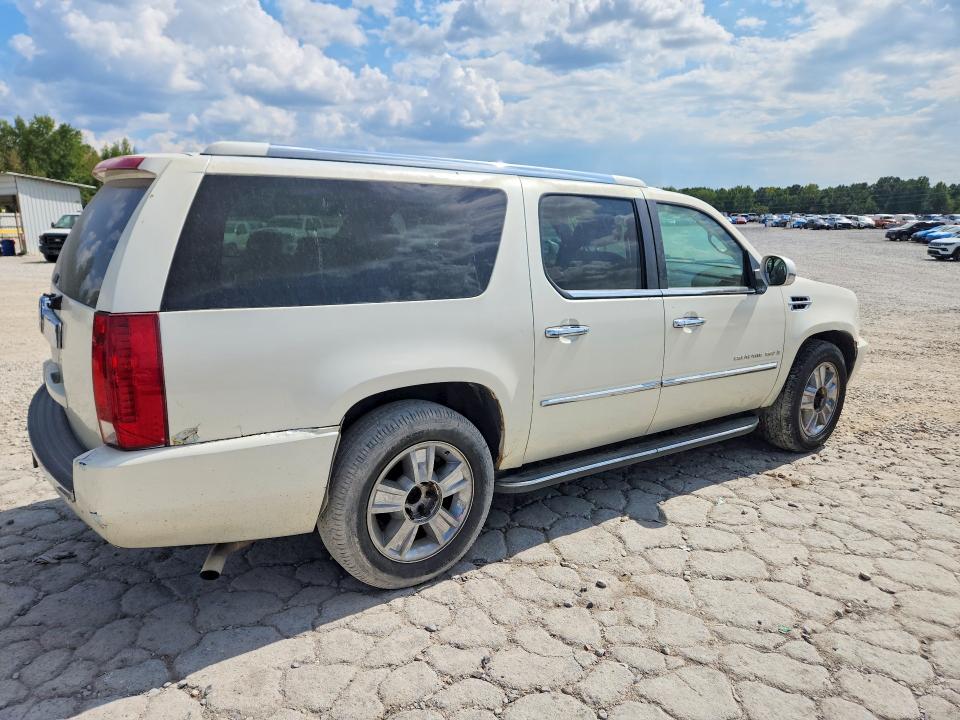 2007 Cadillac Escalade მანქანა იყიდება აუქციონზე, vin: 1GYFK66847R270711, აუქციონის ნომერი: 68335476