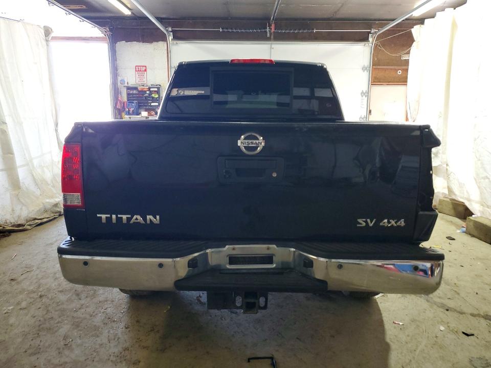 67700226 :رقم المزاد ، 1N6AA0EC0FN511527 vin ، 2015 Nissan Titan مزاد بيع
