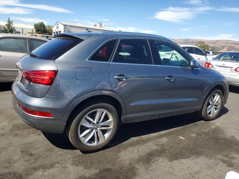 66848986 :رقم المزاد ، WA1BFCFS7GR013670 vin ، 2016 Audi Q3 مزاد بيع