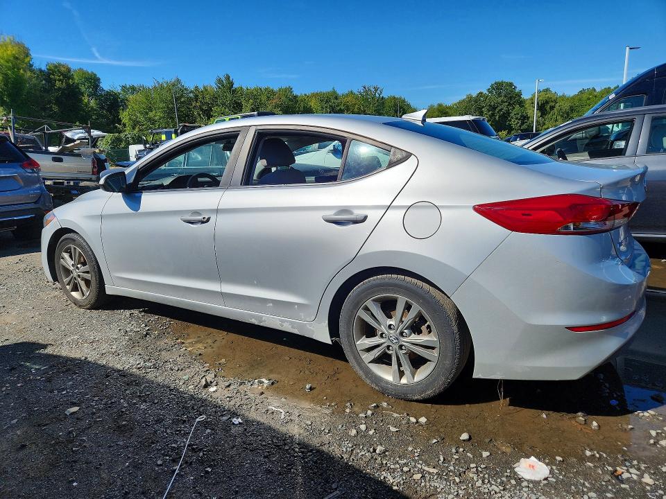 68734176 :رقم المزاد ، 5NPD84LF2JH335749 vin ، 2018 Hyundai Elantra مزاد بيع