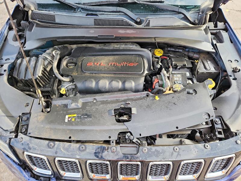 70745796 :رقم المزاد ، 3C4NJDCBXJT231600 vin ، 2018 Jeep Compass مزاد بيع