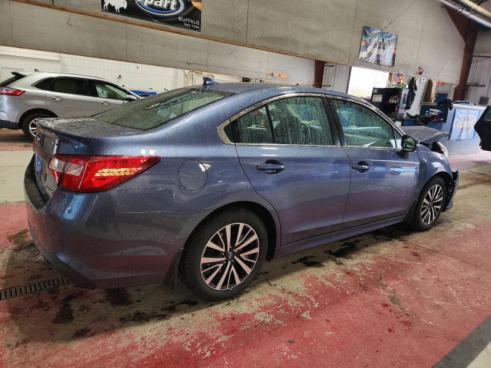 70500056 :رقم المزاد ، 4S3BNAF68J3006429 vin ، 2018 Subaru Legacy مزاد بيع
