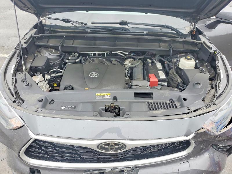 67559136 :رقم المزاد ، 5TDGZRBH6NS165390 vin ، 2022 Toyota Highlander مزاد بيع