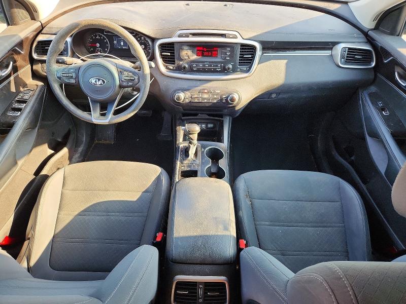 69041026 :رقم المزاد ، 5XYPG4A33HG246850 vin ، 2017 Kia Sorento مزاد بيع