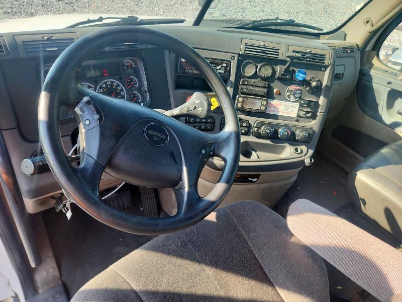 Продажа на аукционе авто 2015 Freightliner Cascadia, vin: 1FUBGEDV5FLGH4778, номер лота: 68601736