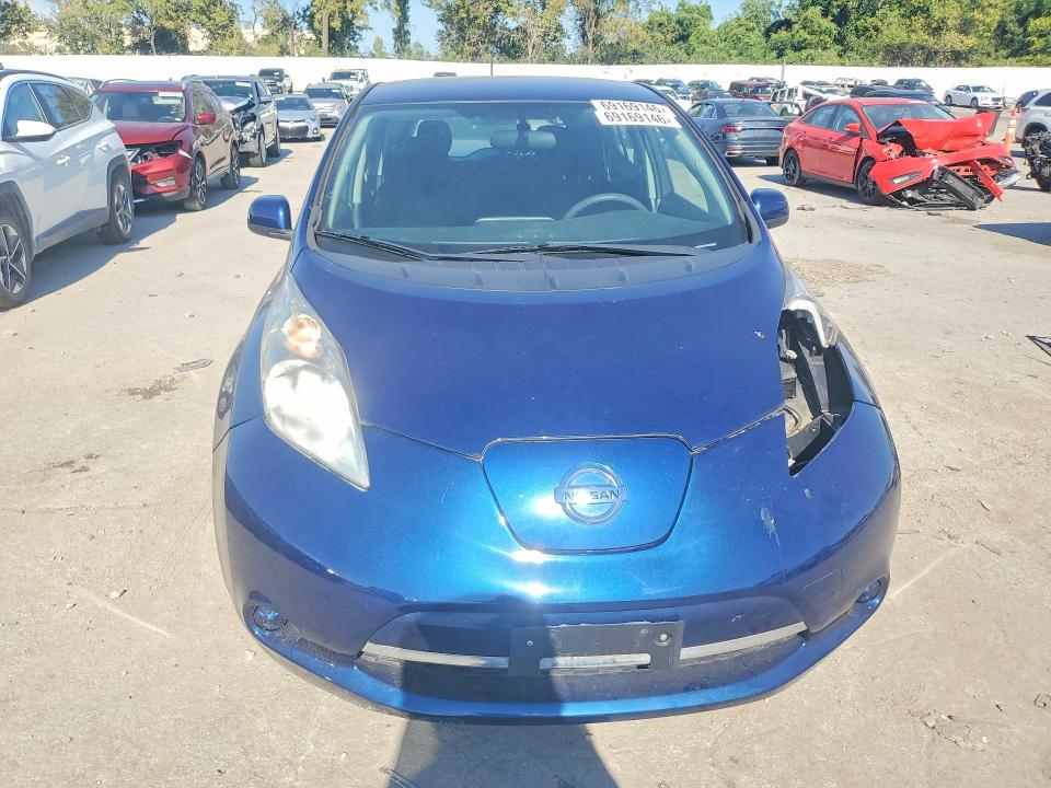 69169146 :رقم المزاد ، 1N4BZ0CP3HC301935 vin ، 2017 Nissan Leaf مزاد بيع