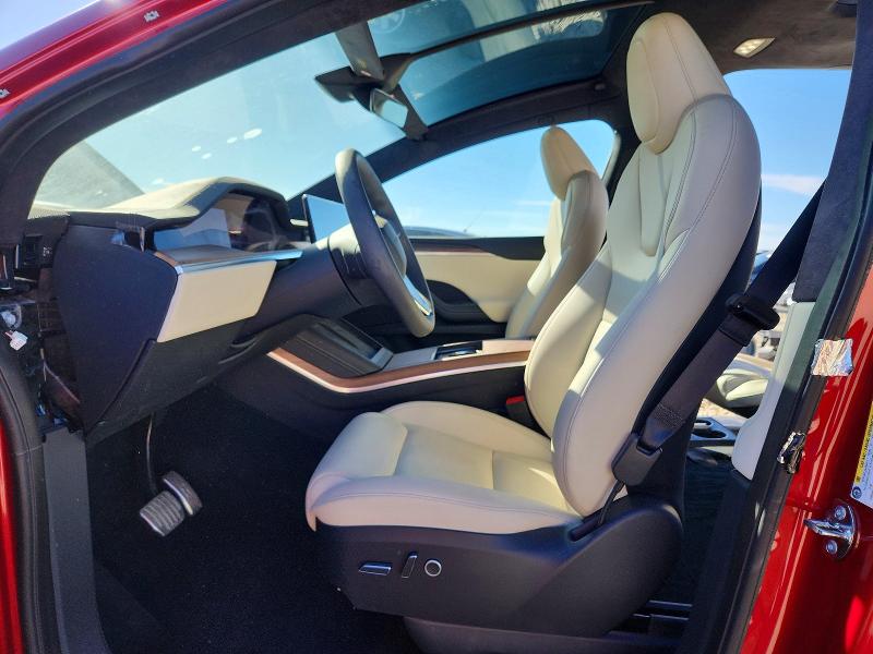 Продажа на аукционе авто 2025 Tesla Model X, vin: 7SAXCBE56SF469140, номер лота: 68197676