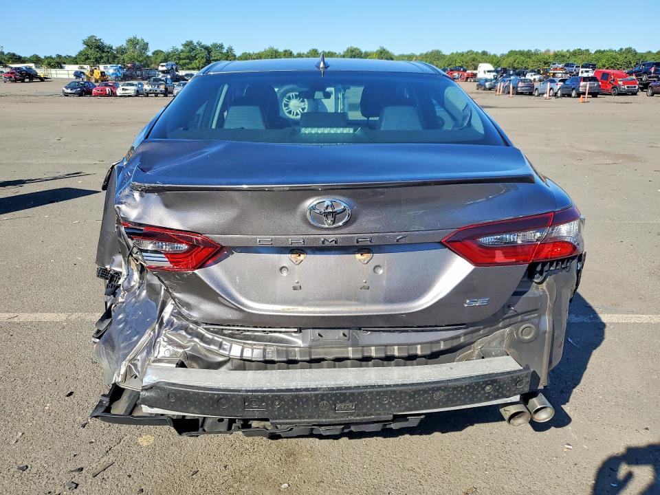 Aukcja sprzedaży 2021 Toyota Camry, vin: 4T1G11AK6MU410958, numer aukcji: 68961676