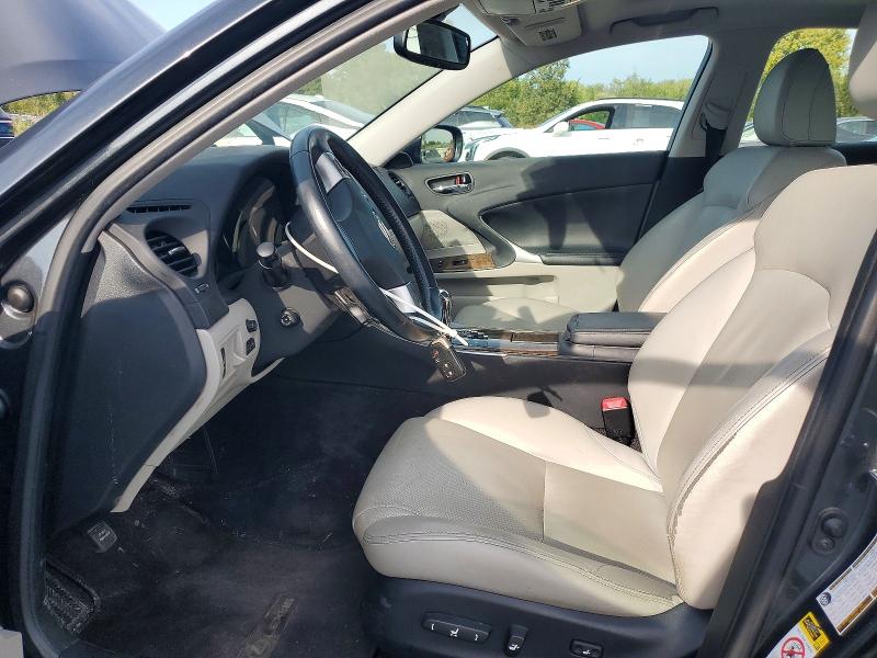 69009496 :رقم المزاد ، JTHCF5C26B5047916 vin ، 2011 Lexus Is مزاد بيع