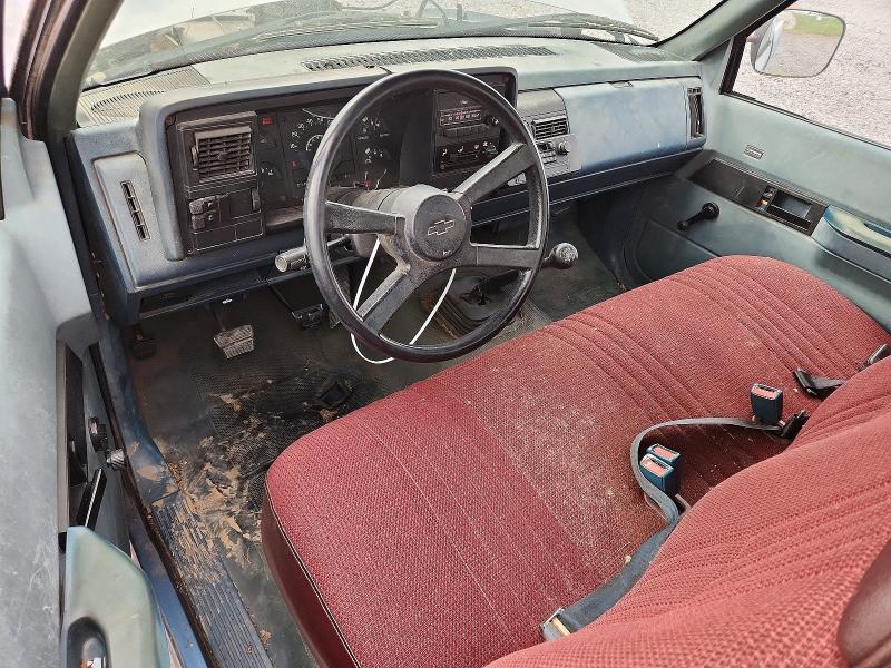 70979556 :رقم المزاد ، 1GCFC24Z1JZ330569 vin ، 1988 Chevrolet Gmt-400 مزاد بيع