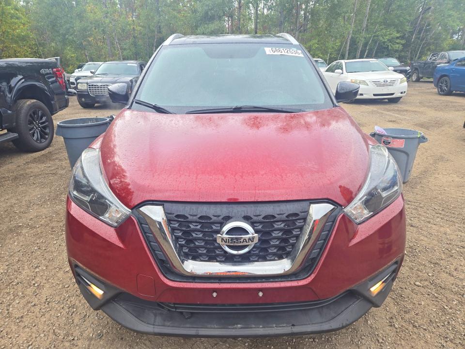 68612636 :رقم المزاد ، 3N1CP5CU7JL535581 vin ، 2018 Nissan Kicks مزاد بيع