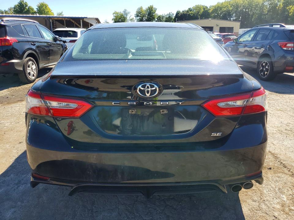 Продажа на аукционе авто 2018 Toyota Camry, vin: 4T1B11HK4JU646780, номер лота: 68156816
