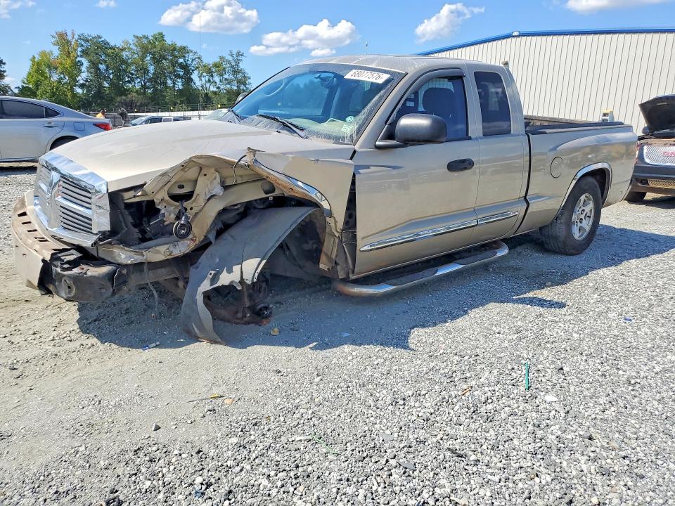 2005 Dodge Dakota მანქანა იყიდება აუქციონზე, vin: 1D7HW52K75S204566, აუქციონის ნომერი: 68077576