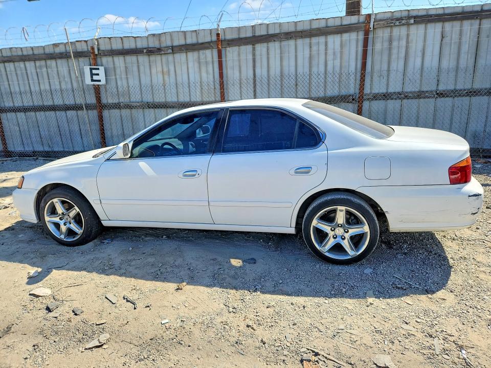 Продажа на аукционе авто 2000 Acura 3.2tl, vin: 19UUA5668YA050904, номер лота: 67045206